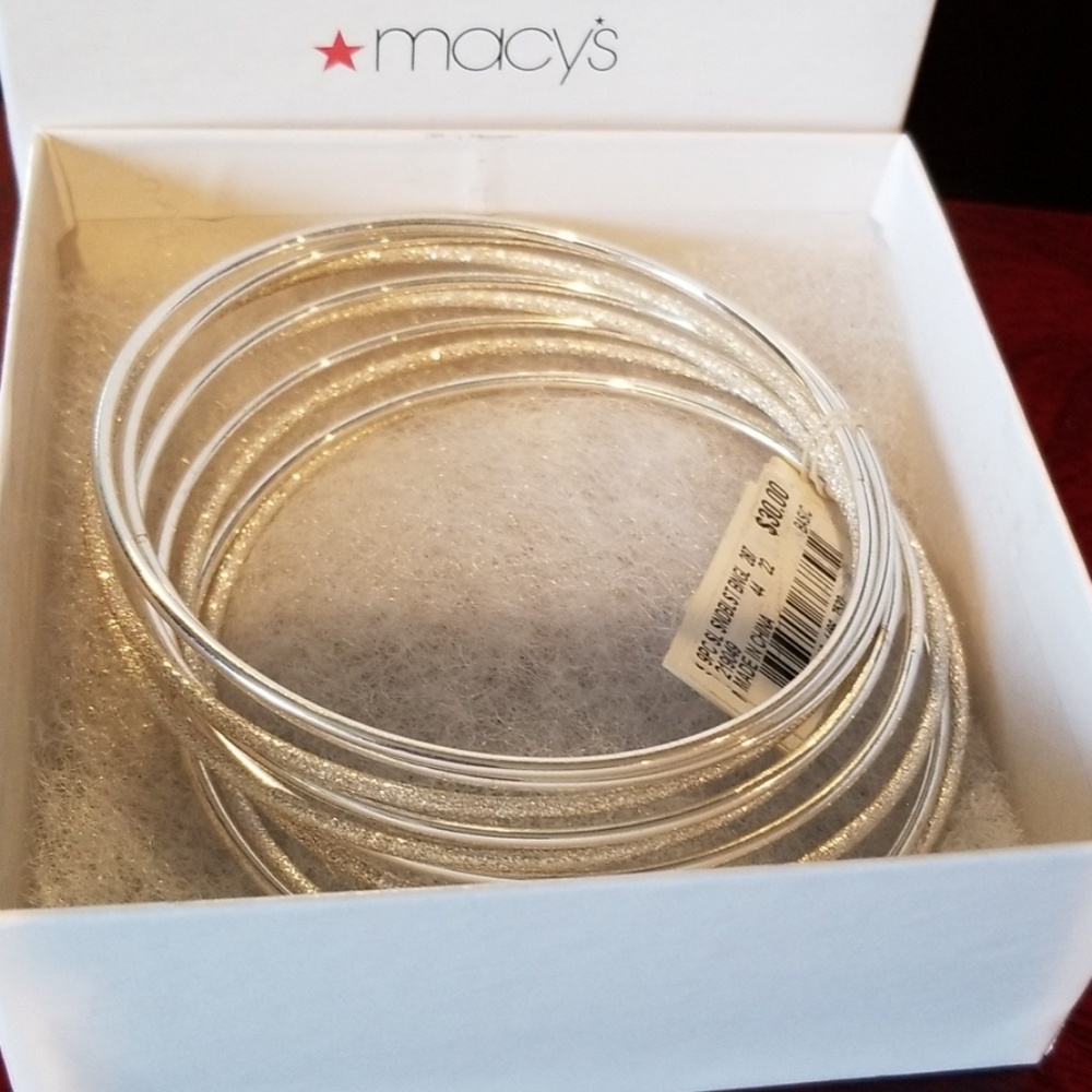 💎Dazzling Bangle Set💎 - Picture 3 of 4